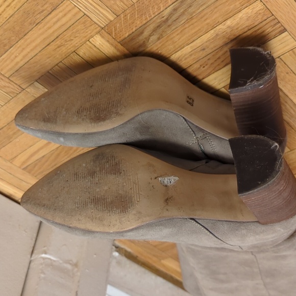 Barely worn high heel boots - Picture 4 of 5